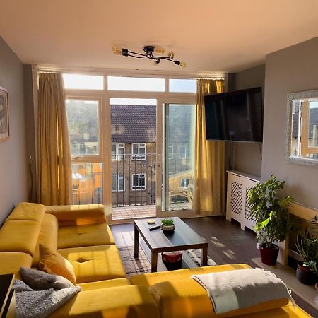 Beautiful 3-Bed Apartment At Swiss Cottage London Eksteriør billede