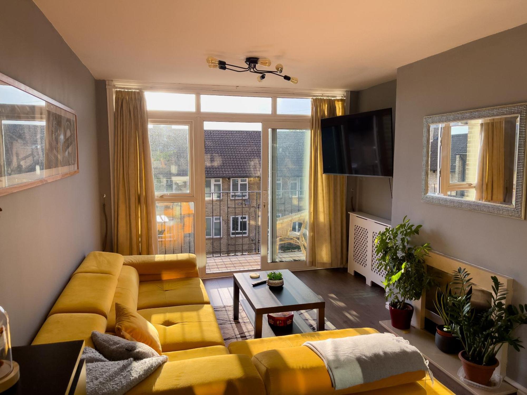 Beautiful 3-Bed Apartment At Swiss Cottage London Eksteriør billede